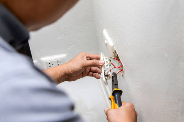 Best 24-Hour Electrician  in Ellsworth, WI